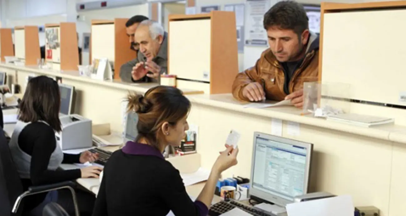 TBMM Plan ve Bütçe Komisyonu, sözleşmeli statüden memurluğa geçiş yapan