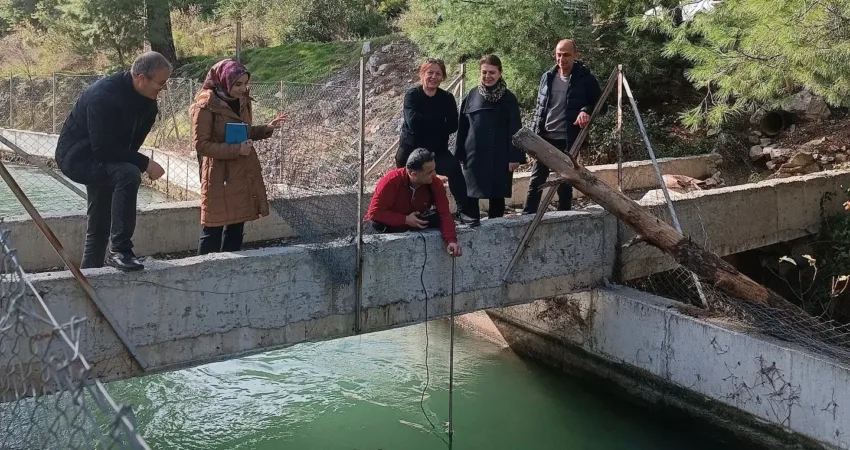 Eşen Çayı’nda sürdürülebilir balıkçılık için incelemeler tamamlandı Muğla’nın Eşen Çayı bölgesinde, su kaynaklarının daha verimli kullanımı ve