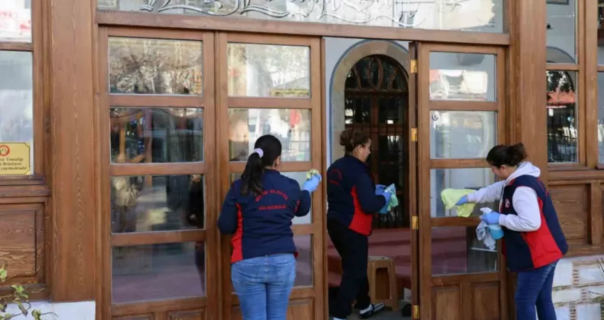 Menteşe Belediyesi, sosyal sorumluluk projeleri kapsamında ihtiyaç sahibi vatandaşlara yönelik