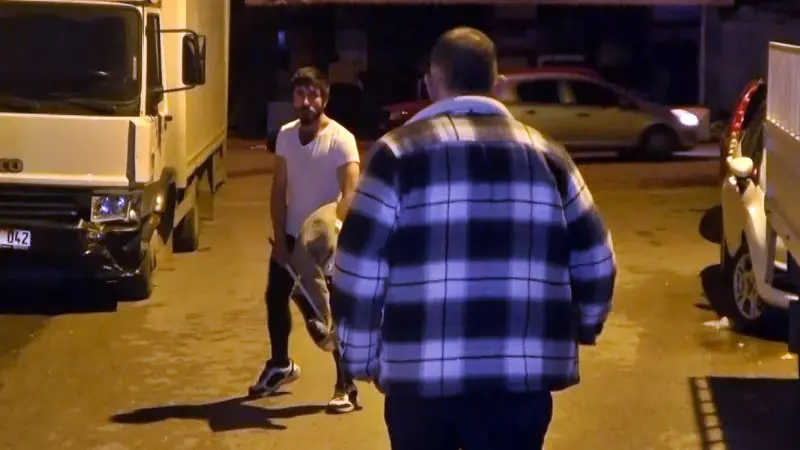 Antalya'da daha önce bir binanın deposunu yakıp babası tarafından canı