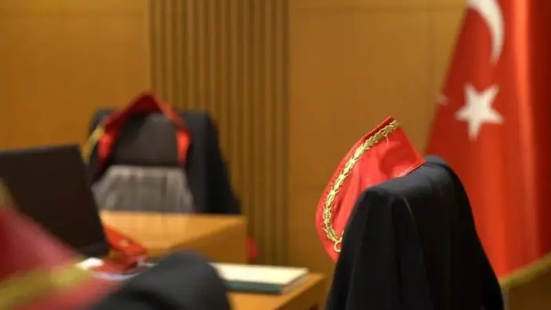 Tanrı olduğunu öne süren bir kişi Gebze’de yargılandı. Gebze Cumhuriyet