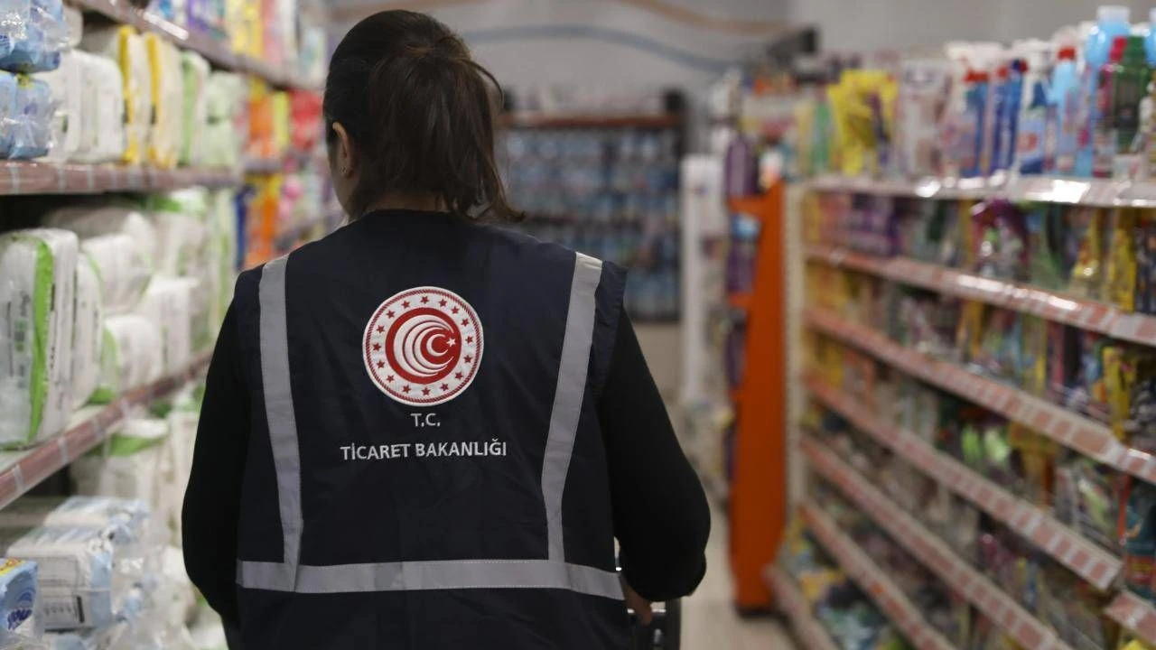 Asgari ücrete yapılan zammın ardından Ticaret Bakanlığı, 'fahiş fiyat artışına'
