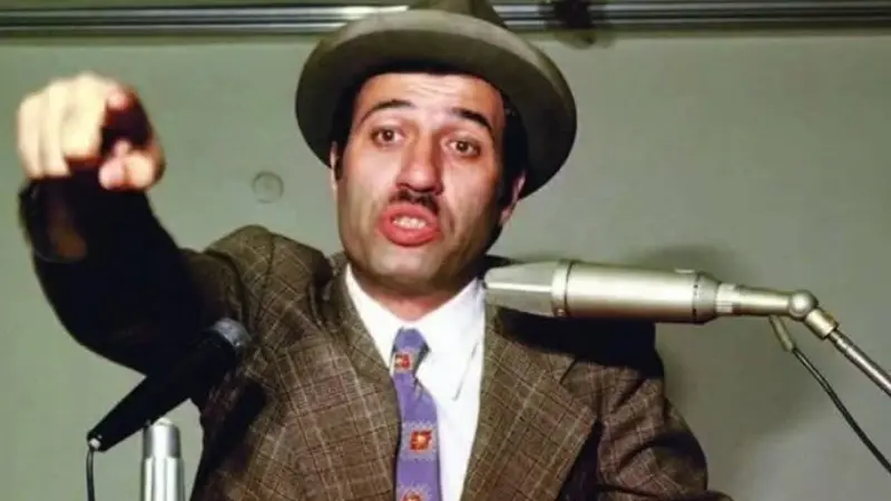 1980 yılında yönetmenliğini Kartal Tibet'in yaptığı senaristliğini ise Atıf Yılmaz'ın