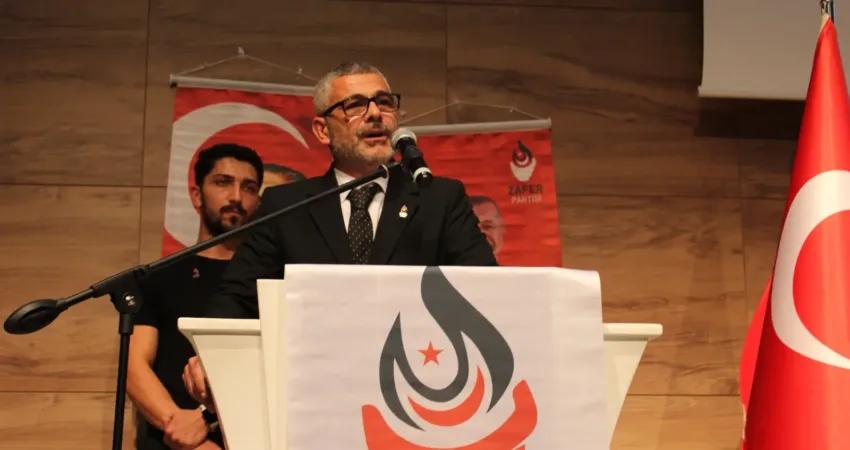Cem Ayber: “ MHP Liderinin HDP temsilcileriyle görüşmesi toplumun güven duygusunu zedeledi” Zafer Partisi Muğla İl Başkanı Cem Ayber, MHP liderinin HDP