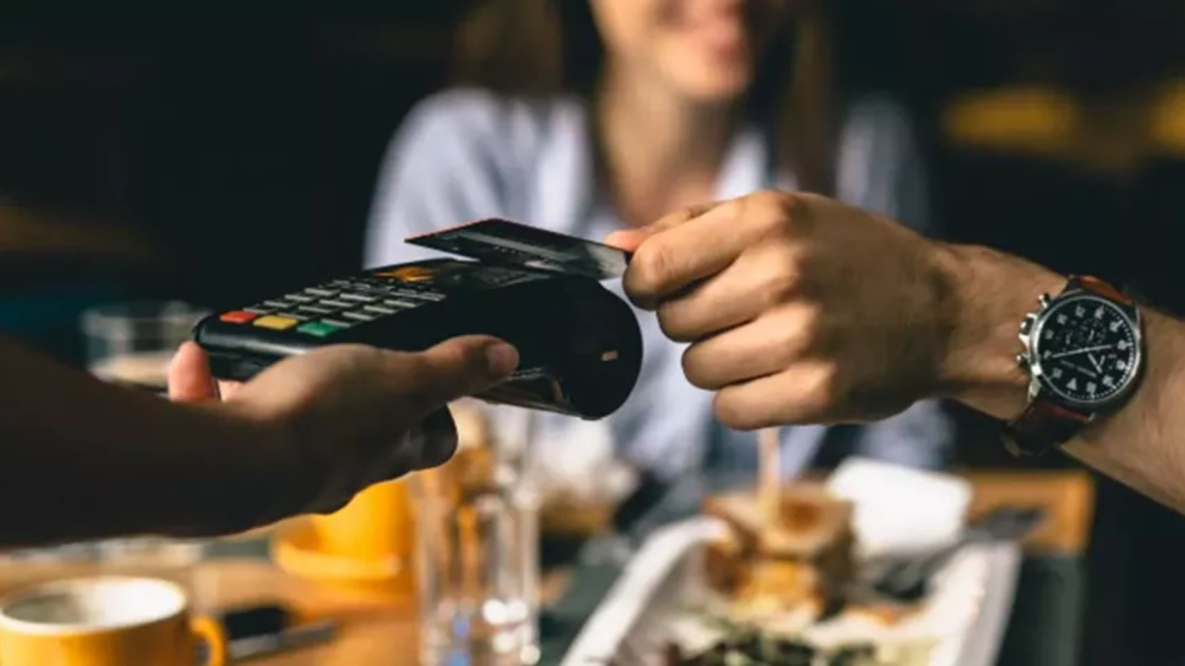 Danıştay, yemek kartlarının marketlerde kullanılmasında yeni bir düzenlemeye gitti. Peki