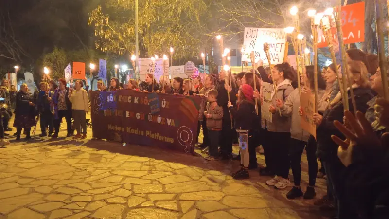 Muğla'nın Menteşe ilçesinde kadınlar, 8 Mart Dünya Kadınlar Günü dolayısı