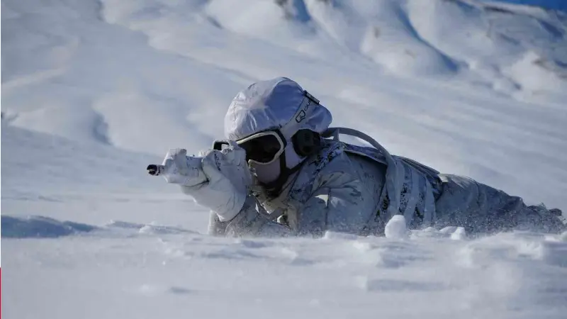 Özel Kuvvetler Komutanlığı personeli, zorlu kış şartlarında muharebe yeteneklerini geliştirmek