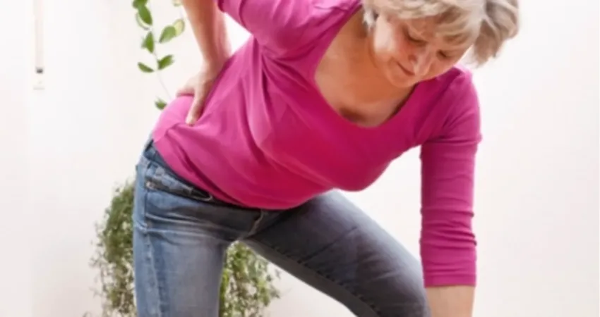 Fizik Tedavi ve Rehabilitasyon Uzmanı Doç. Dr. Ahmet İnanır, bel