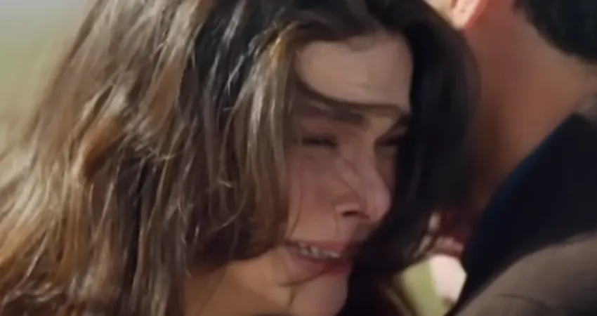 Uzak Şehir reyting rekorunu kırdı! Uzak Şehir, heyecan dolu bir bölümle ekrana geldi. Aksiyonun hız