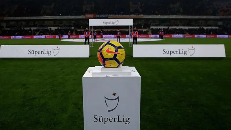 Süper Lig’de 34. hafta başlıyor Trendyol Süper Lig'in 34. haftası, yarın yapılacak tek maçla başlayacak.