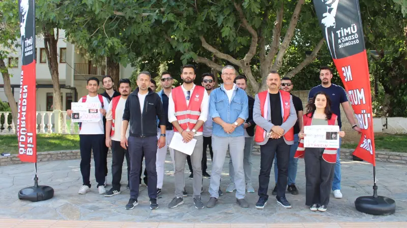 Zafer Partisi Muğla İl Gençlik Kolları, Sınırsızlık Meydanı’nda düzenlediği basın