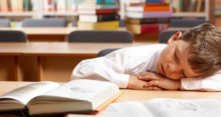 Psikiyatri Uzmanı Dr. Serap Kaya, sınav dönemlerinde bozulmuş uyku düzeninin