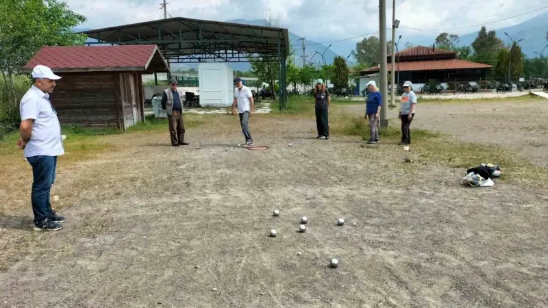 Muğla Tazelenme Üniversitesi Köyceğiz Kampüsü öğrencileri olimpiyatlara hazır Muğla’nın Köyceğiz ilçesinde 60 yaş üstü vatandaşların devam ettiği Tazelenme