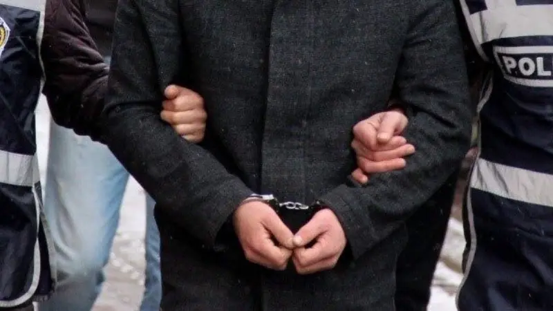 Muğla’da 16 yıl kesinleşmiş hapis cezası bulunan hükümlü yakalandı Muğla'nın Yatağan ilçesinde, "Elden veya Üstte Taşınan Eşyayı Özel Beceri