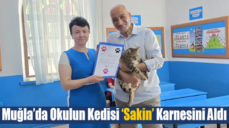 Muğla’da Okulun Kedisi ‘Sakin’ Karnesini Aldı Muğla’daki Koca Mustafa Efendi İlkokulu’nda karne sevinci sadece öğrencilerle sınırlı