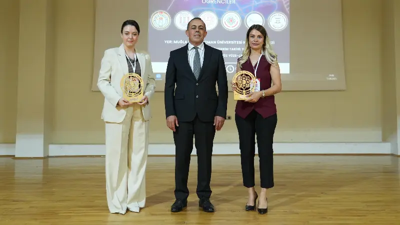 ULUSLARARASI BİLİM VE SANAT ÖĞRENCİ KONGRESİ MUĞLA’DA BAŞLADI
Muğla İl Millî Eğitim Müdürlüğü, Muğla Sıtkı Koçman Üniversitesi ve