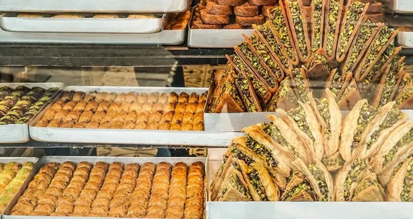 Kurban Bayramı’nda tatlı ikramları sofraların vazgeçilmezi olsa da, aşırı tüketim