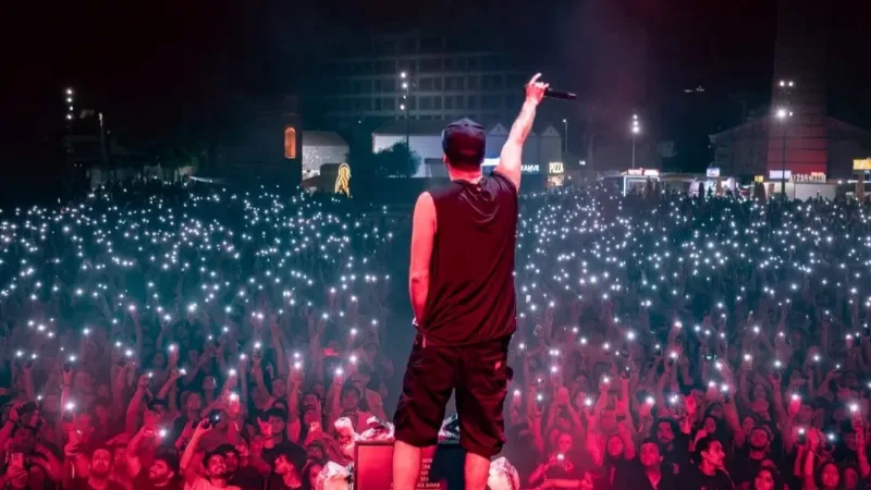 Rock müziğin sevilen grubu maNga, 2025 yılının sonuna kadar sahne