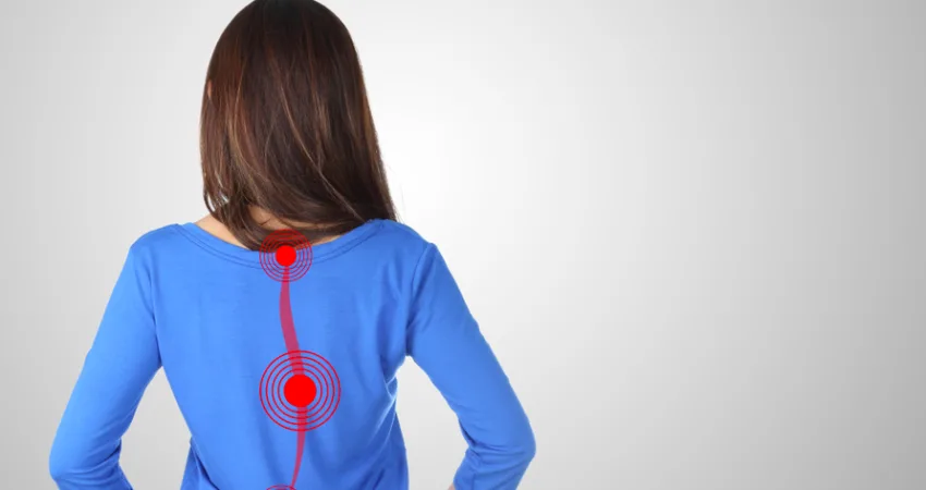 Skolyoz tedavisi nasıl olmalı? Skolyoz, omurgaya önden ya da arkadan