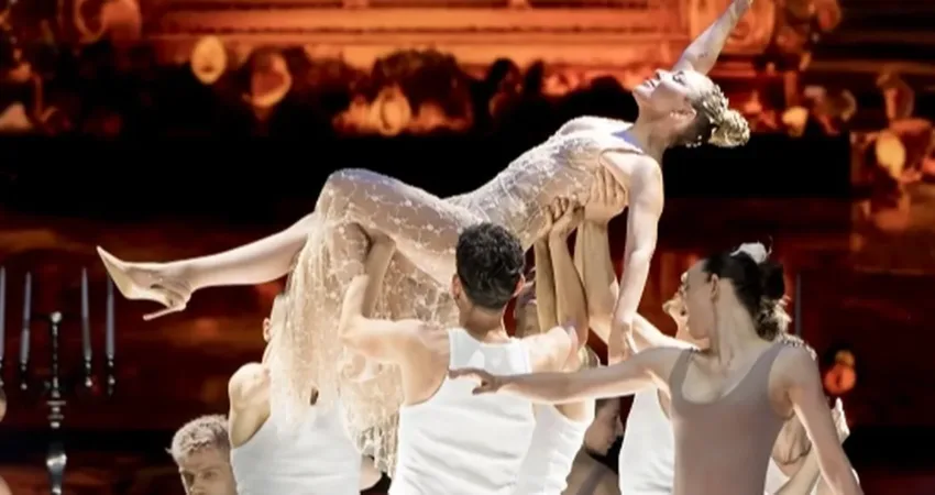 Ziynet Sali’den muhteşem 25. yıl konseri Türk pop müziğinin güçlü sesi Ziynet Sali, profesyonel müzik kariyerinin