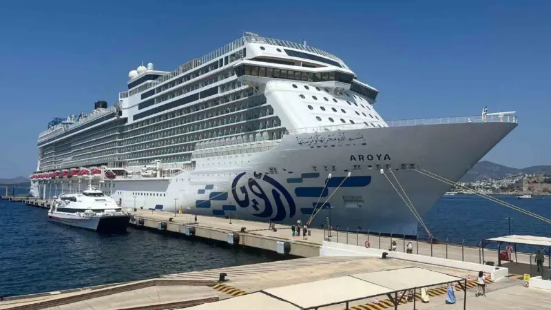 Malta bayraklı dev yolcu gemisi Aroya, 608 Suudi yolcu ve