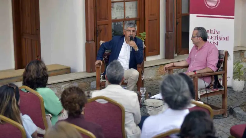 Muğla Sıtkı Koçman Üniversitesi'nin Bilim Kafe etkinliklerinde tarih ve arkeoloji