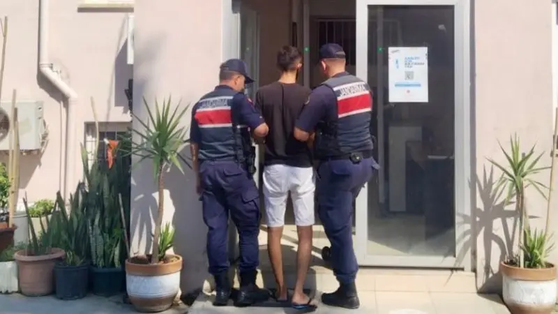 Muğla İl Jandarma Komutanlığı ekipleri, hakkında “uyuşturucu veya uyarıcı madde