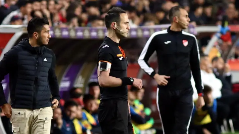 Denizli'nin Pamukkale ilçesinde amatör liglerde hakemlik yapan 33 yaşındaki Muratcan