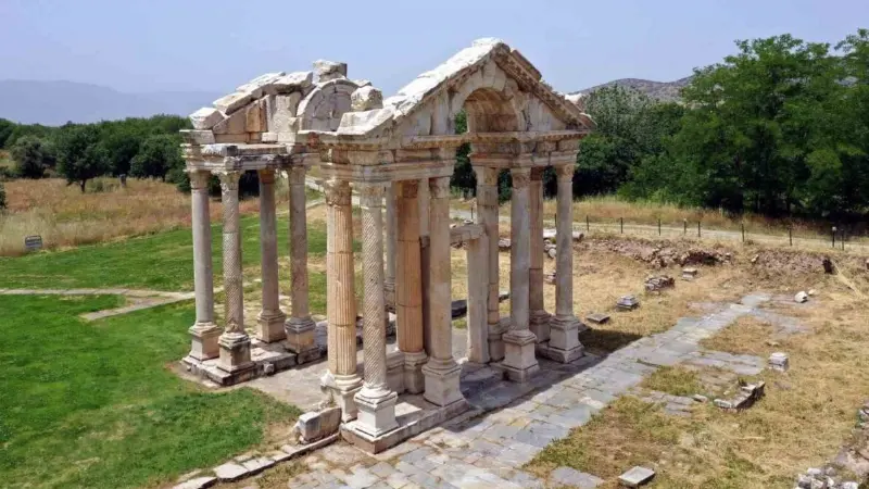 UNESCO Dünya Mirası Listesi'ndeki Afrodisias Antik Kenti'nde, orman yangını riskine