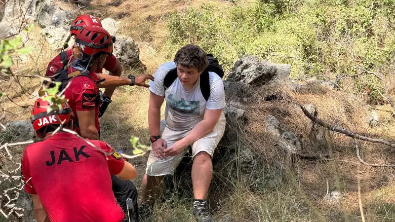 Fethiye'nin Ölüdeniz Mahallesi'nde ormanlık alanda kaybolan Rus turist Dimitri Kobin,