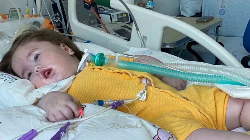 İzmir’de Özel Karataş Hastanesinde dünyaya gözlerini açan Vedat Eymen bebek,