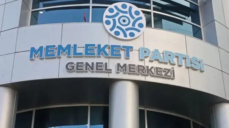 Kurultayda oylamaya giden Memleket Partisi, Genel Başkanı Muharrem İnce CHP'ye