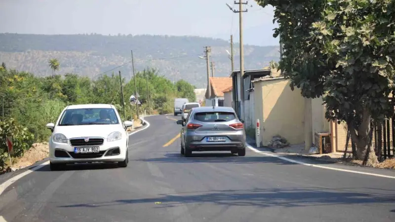 Muğla Büyükşehir Belediyesi, kırsal mahallelerdeki yol iyileştirme çalışmaları kapsamında Milas'ın