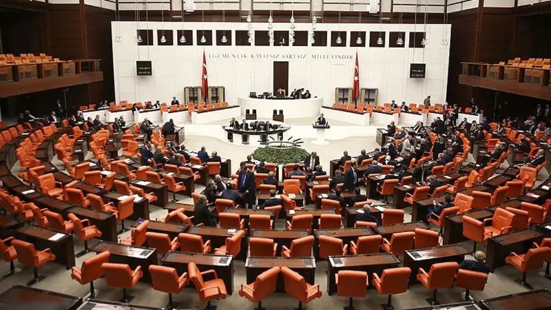 İstanbul milletvekillerinin Gelecek Partisi'nden istifaları ve bazı vefatlar/istifalar nedeniyle TBMM'deki