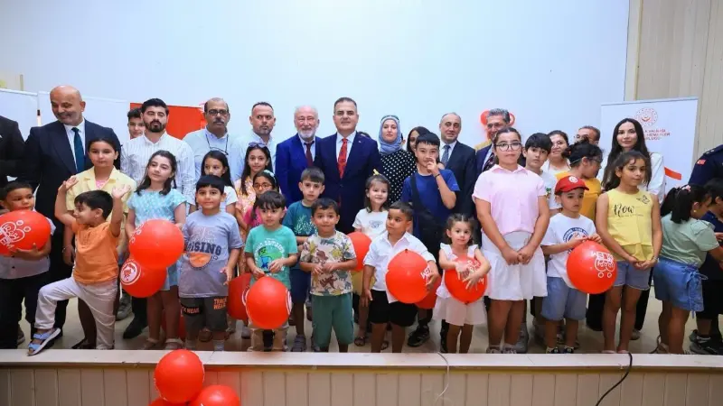 Vali Akbıyık, koruyucu aile Günü’nde Yatağan’da ailelerle buluştu Muğla Valisi Dr. İdris Akbıyık, "30 Haziran Koruyucu Aile Günü"