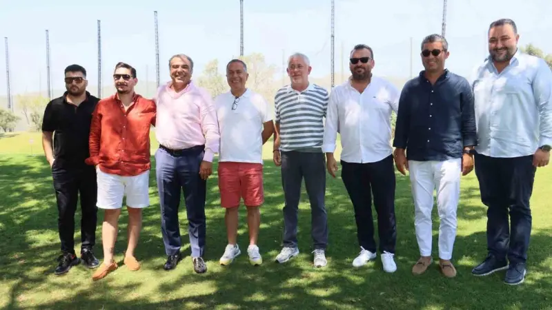 Kadın hentbolunun yükselen yıldızlarından Armada Praxis Yalıkavakspor Kulübü, yeni yönetimiyle