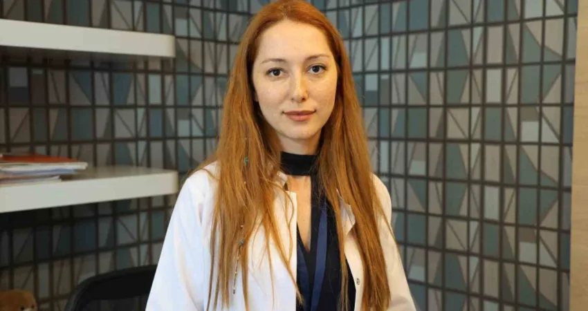 Sosyal medya, estetik isteğini 18 yaş altına düşürdü Sosyal medyanın etkisi ve akran zorbalığıyla estetik kaygısının ergenlik çağlarına