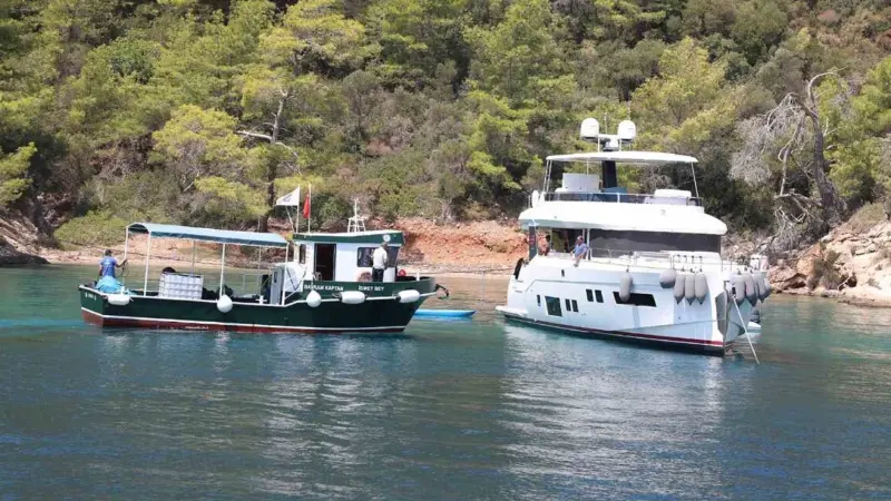 Muğla Büyükşehir Belediyesi, 8 atık alım teknesiyle Gökova Körfezi, Göcek