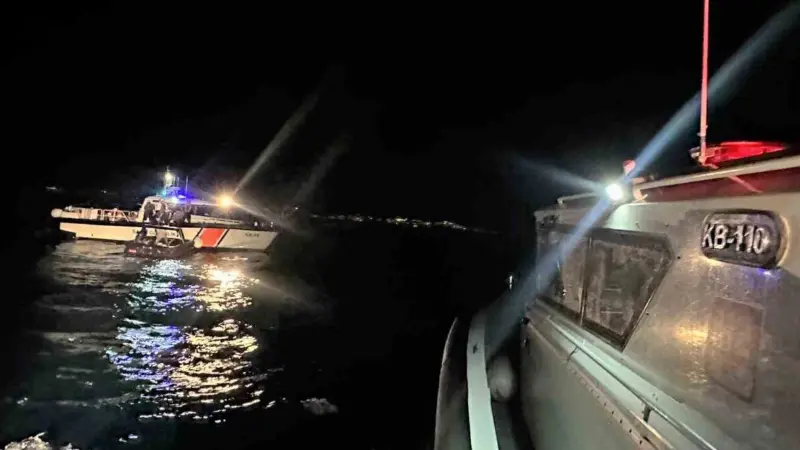 Muğla'nın Bodrum ilçesi açıklarında Yunan unsurlarınca Türk karasularına itilen bir