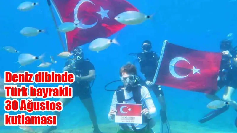 Muğla'nın Fethiye ilçesinde, 30 Ağustos Zafer Bayramı kapsamında dalgıçlar, Dalyan