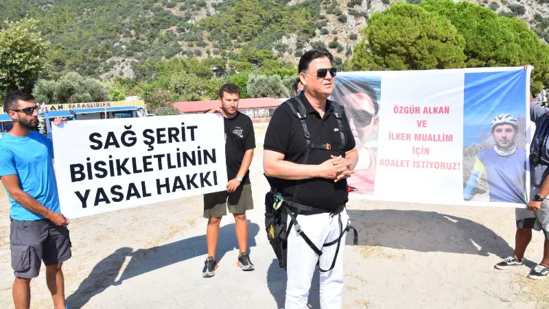 Fethiye Belediye Başkanı Alim Karaca, trafikte hayatını kaybeden bisikletliler anısına