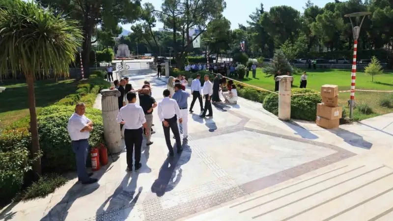 Muğla Valiliği'nde, olası bir yangın durumunda personelin güvenli tahliyesi ve