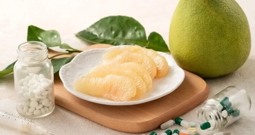 Sağlıklı olduğunu düşünerek tükettiğimiz bazı besin ve içecekler, kullandığımız ilaçlarla