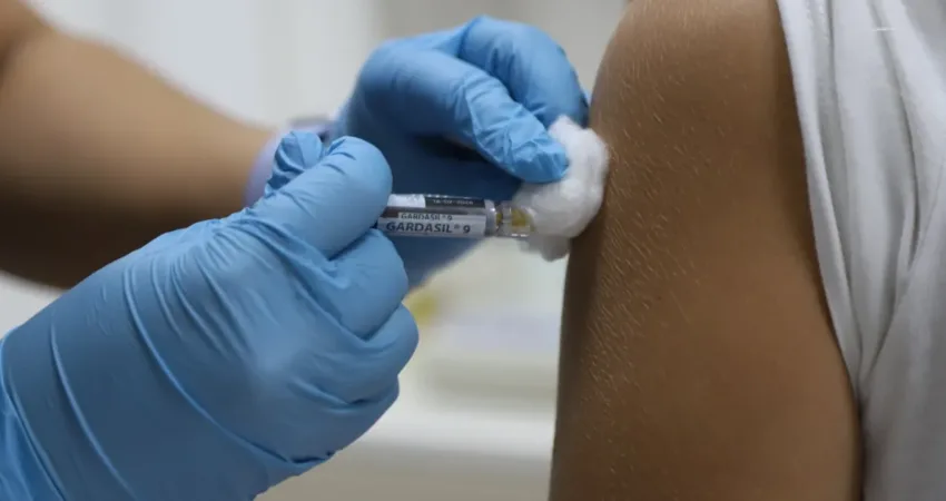 Muğla Büyükşehir Belediyesi, rahim ağzı kanserine karşı ücretsiz HPV aşısı