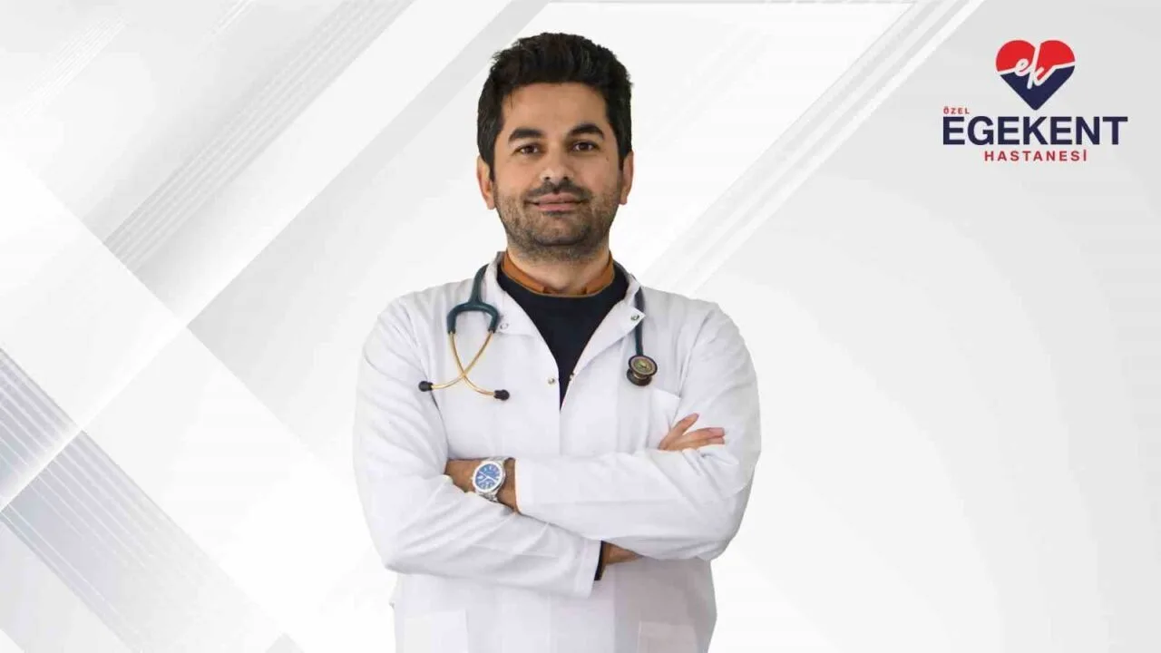 Denizli Özel Egekent Hastanesi'nden Uzm. Dr. M. Hafit Arvas, okul