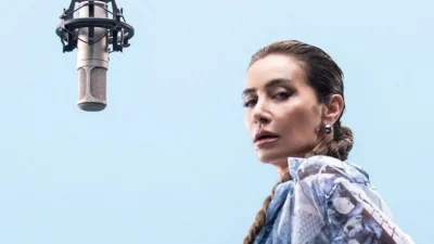 Sıla’dan yepyeni bir “Leyla” Türk pop müziğinin güçlü şarkı yazarı ve seslerinden Sıla, en