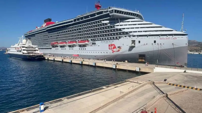 Bodrum’a gelen "Resilient Lady" ve "Sea Dream I" gemileri, toplamda