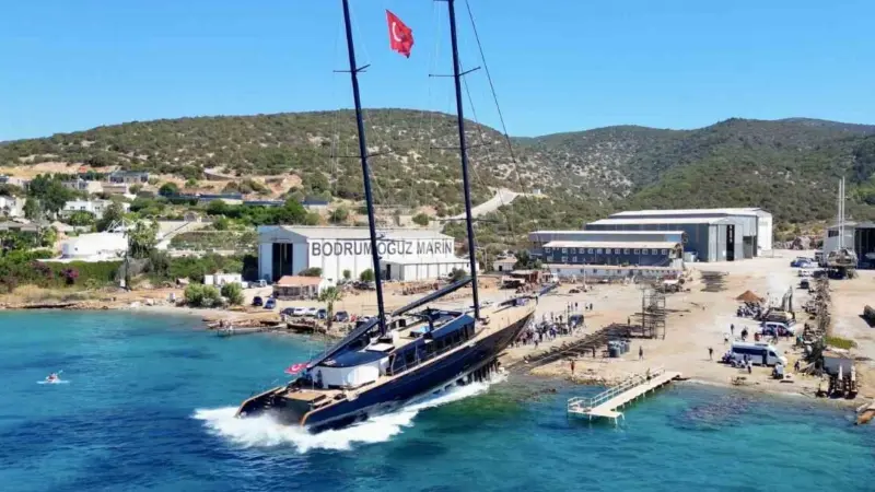 Bodrum'un İçmeler mevkiinde inşa edilen 50,5 metre uzunluğundaki lüks yelkenli
