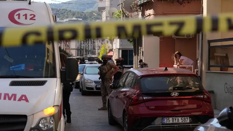 İzmir'deki polis merkezine saldırarak iki polisi şehit eden 16 yaşındaki