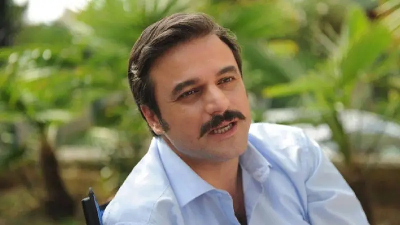 Geniş Aile dizisinde canlandırdığı Cevahir karakteriyle tanınan ünlü oyuncu Ufuk